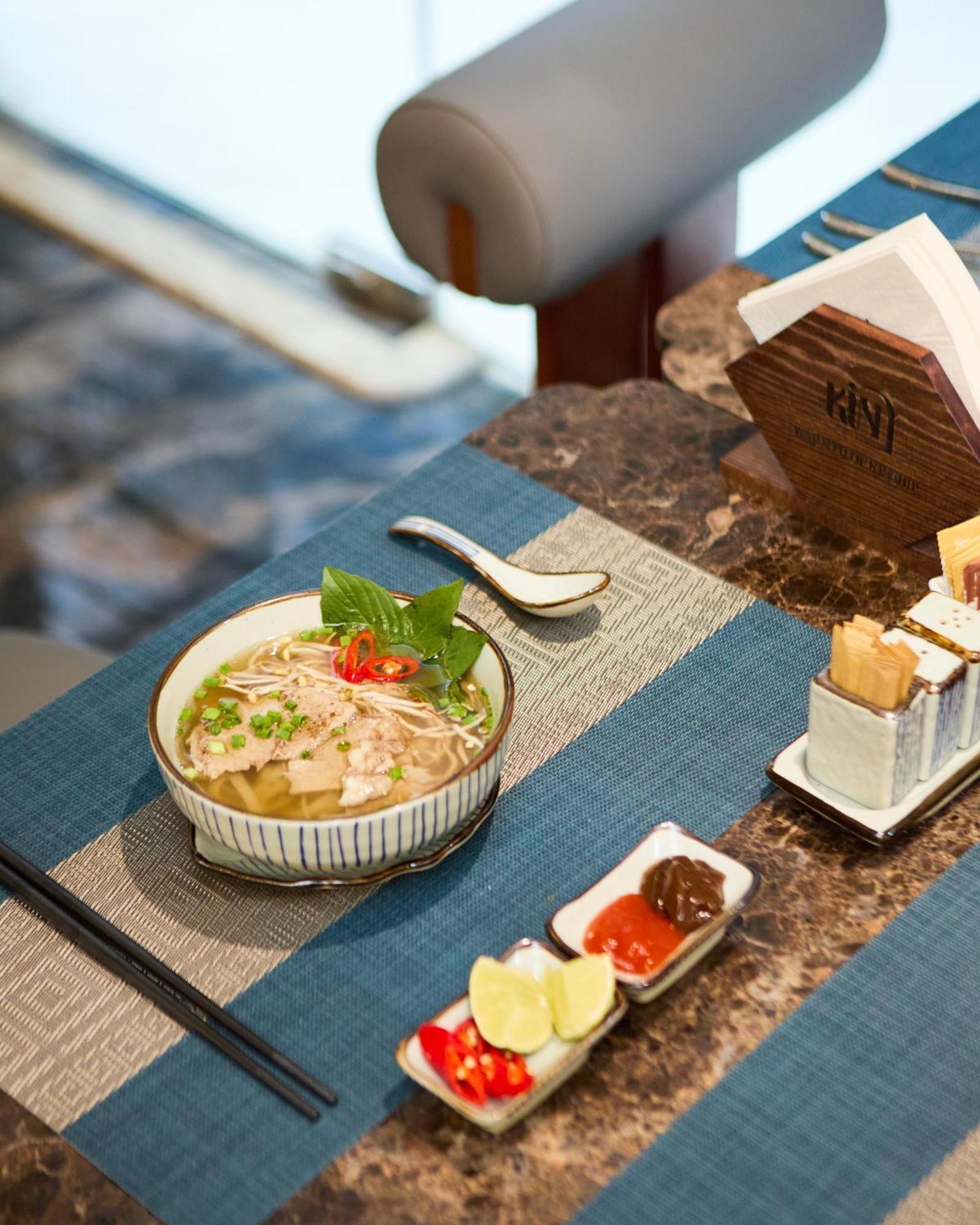 Kin Hotel Thi Sach โฮจิมินห์ซิตี้ ภายนอก รูปภาพ