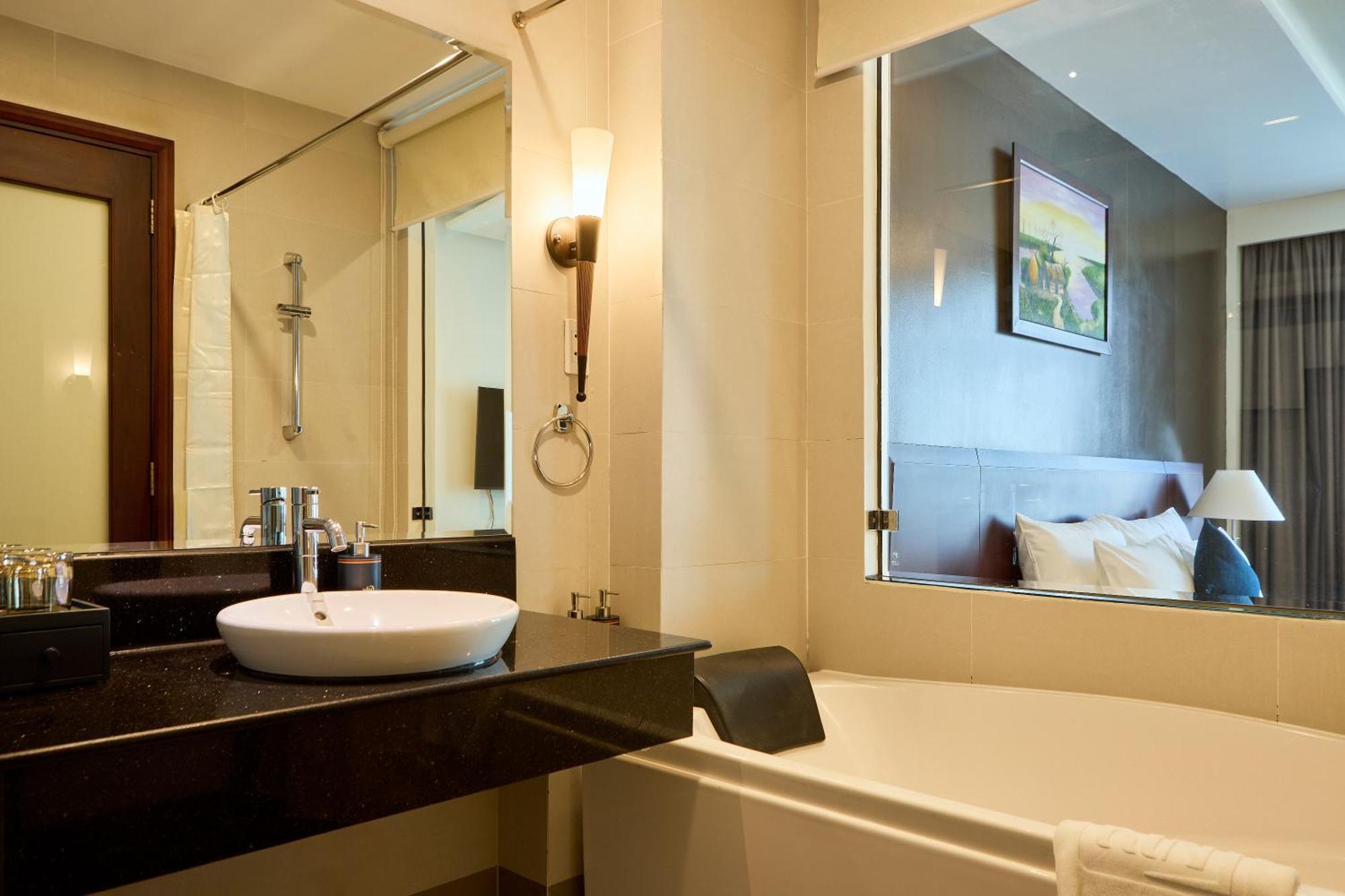 Kin Hotel Thi Sach โฮจิมินห์ซิตี้ ภายนอก รูปภาพ